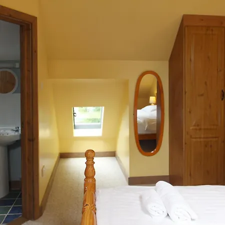 Leitrim Quay - Riverside 2 County Leitrim