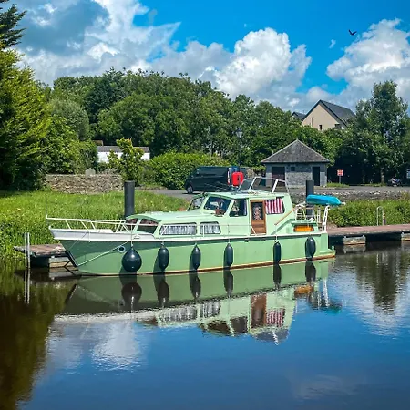 Leitrim Quay - Riverside 2 County Leitrim