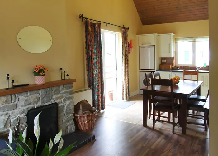 Leitrim Quay - Riverside 2 * County Leitrim